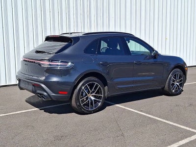 2026 Porsche Macan Base