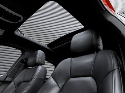 2023 Porsche Macan Macan (MY23)