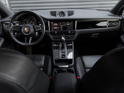 2023 Porsche Macan Macan (MY23)