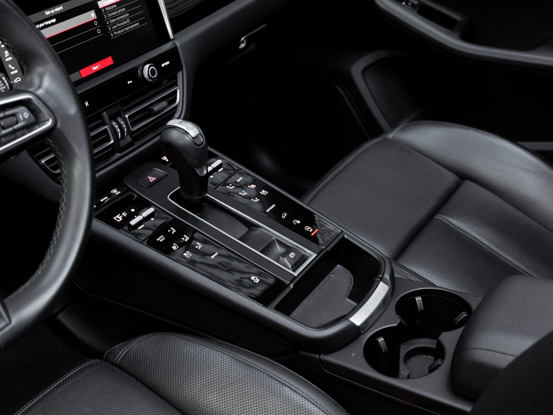 2023 Porsche Macan Macan (MY23)