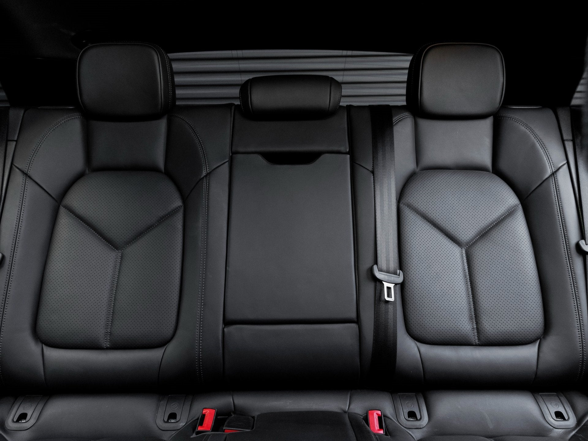 2023 Porsche Macan Macan (MY23)