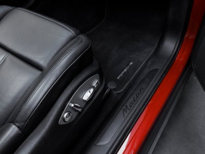 2023 Porsche Macan Macan (MY23)