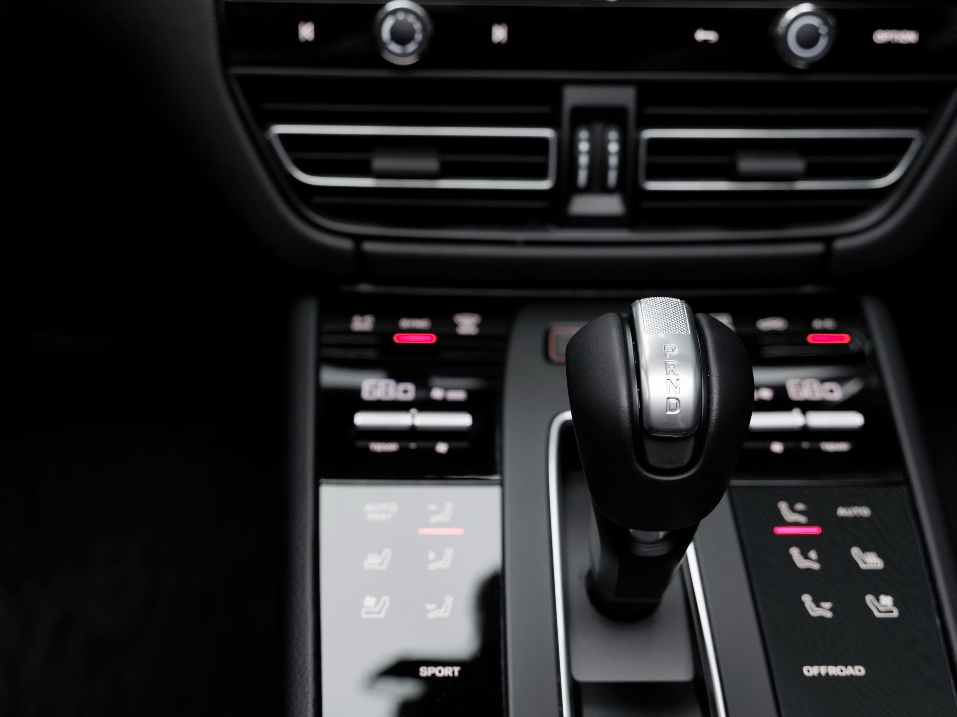 2025 Porsche Macan Macan