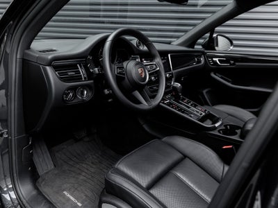 2025 Porsche Macan Macan