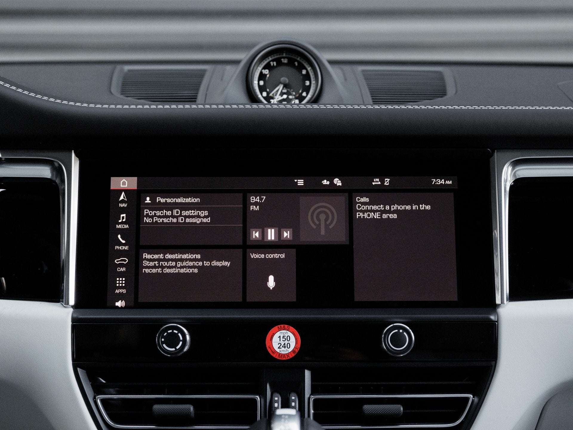 2025 Porsche Macan Macan