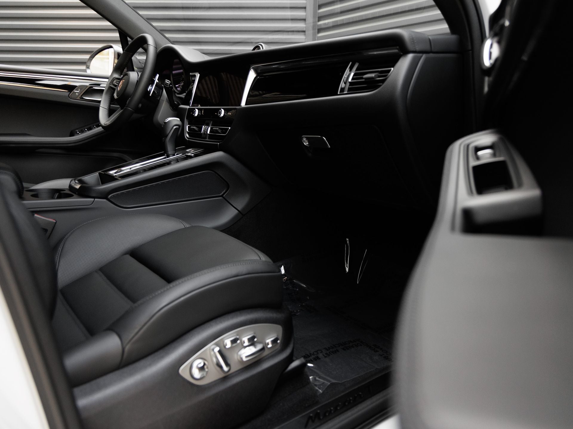 2026 Porsche Macan Macan T