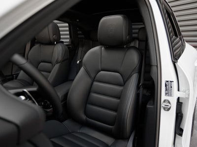 2026 Porsche Macan Macan T