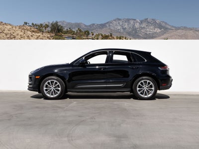 2023 Porsche Macan Base
