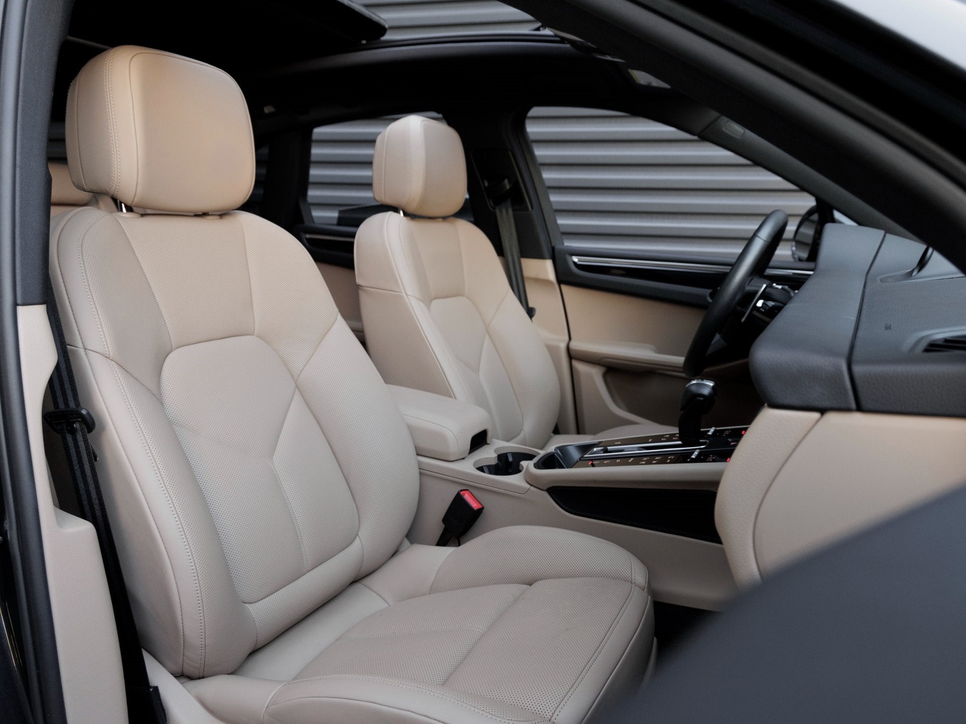 2025 Porsche Macan Macan