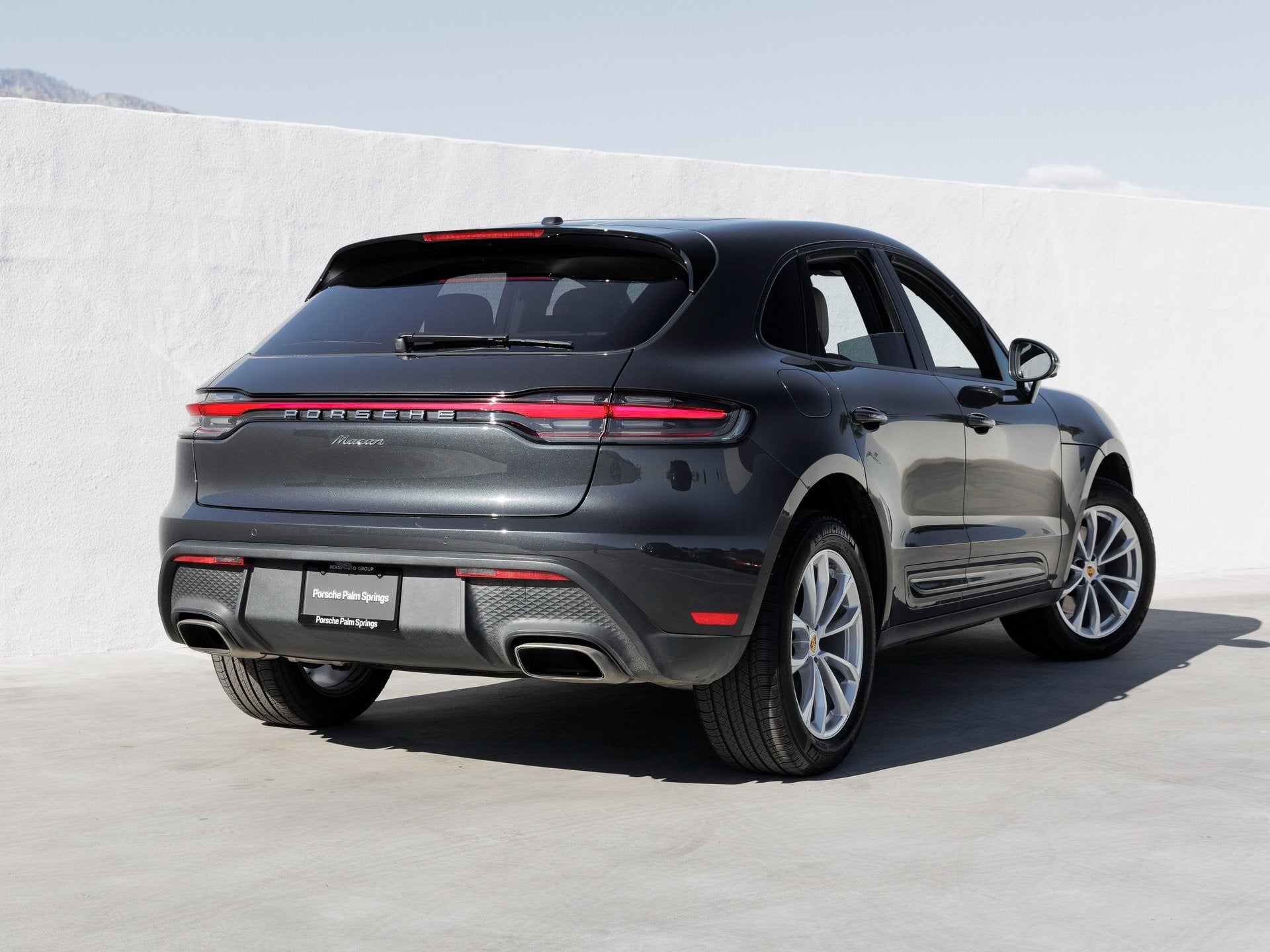 2025 Porsche Macan Macan