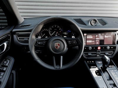 2026 Porsche Macan Macan