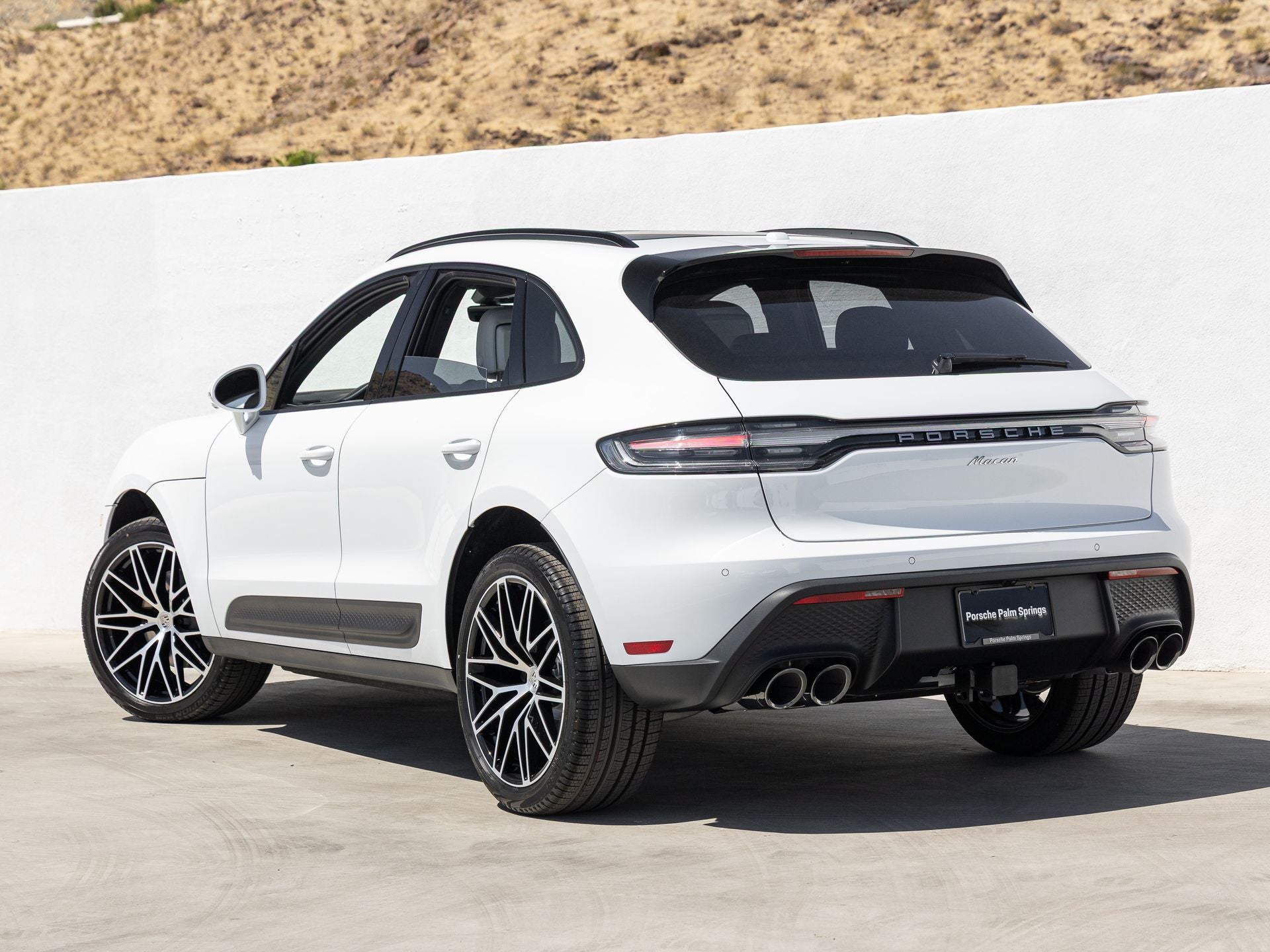 2026 Porsche Macan Base