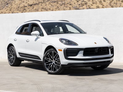 2026 Porsche Macan Base