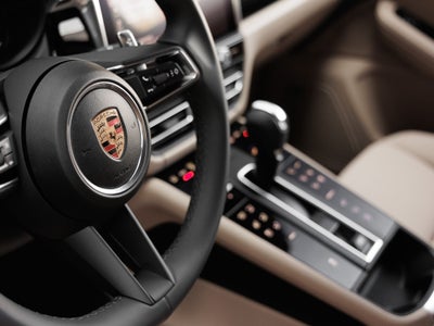 2026 Porsche Macan Macan