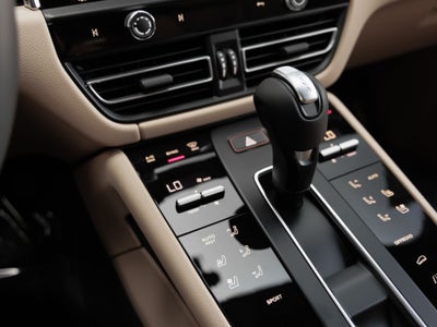 2026 Porsche Macan Macan