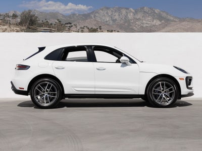 2026 Porsche Macan Macan