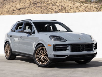2026 Porsche Cayenne Base