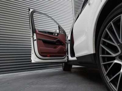 2020 Porsche Cayenne Cayenne