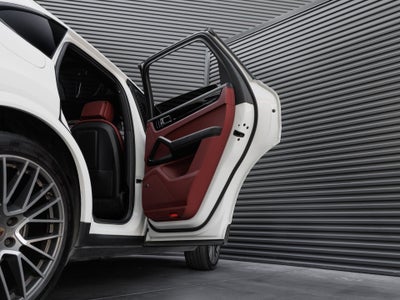 2020 Porsche Cayenne Cayenne