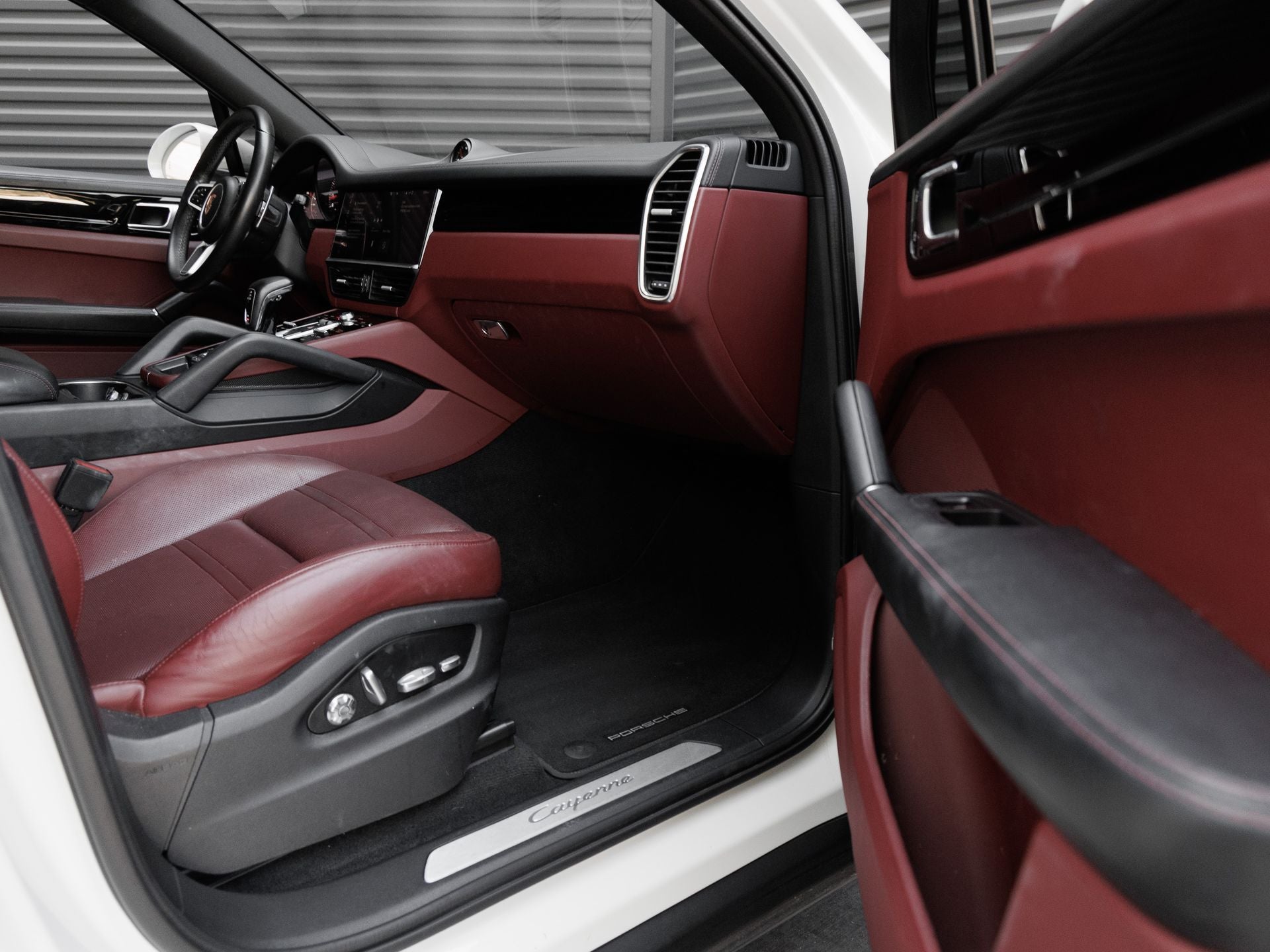2020 Porsche Cayenne Cayenne