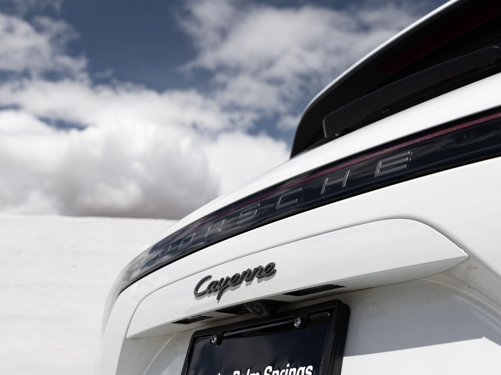 2023 Porsche Cayenne Platinum Edition