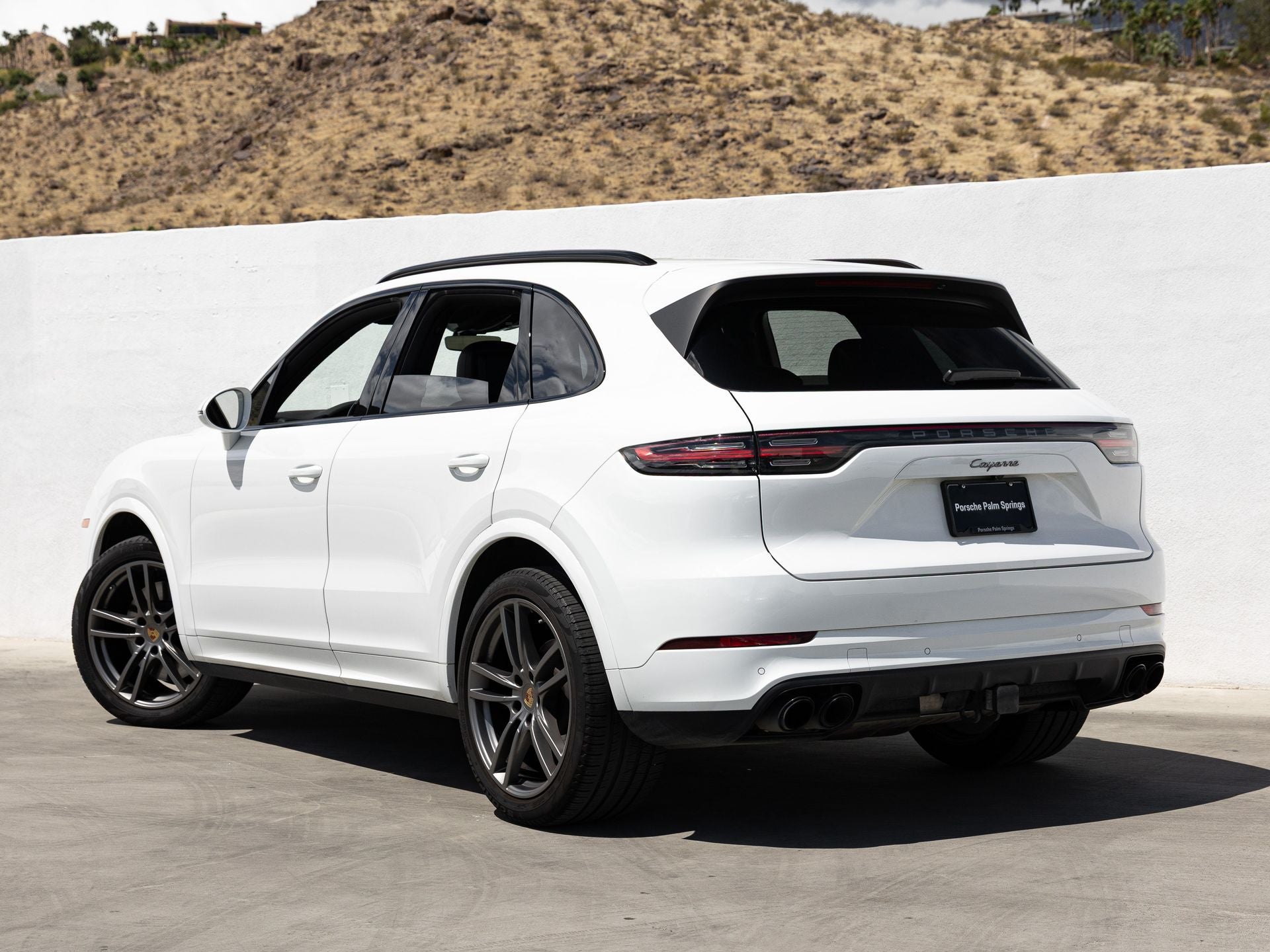 2023 Porsche Cayenne Platinum Edition