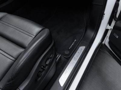 2023 Porsche Cayenne Platinum Edition