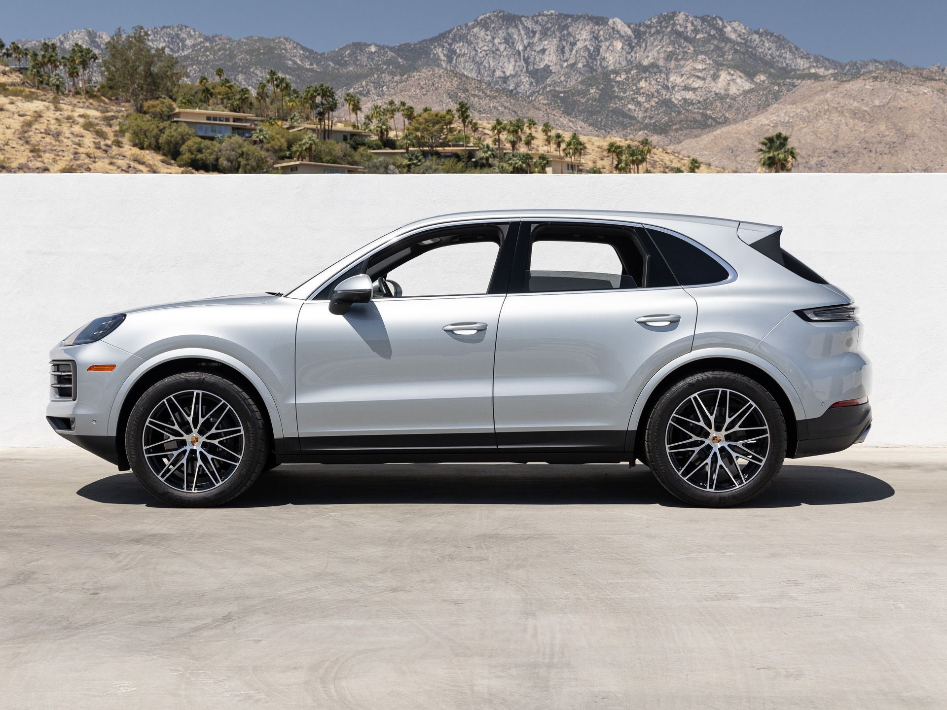 2025 Porsche Cayenne Base