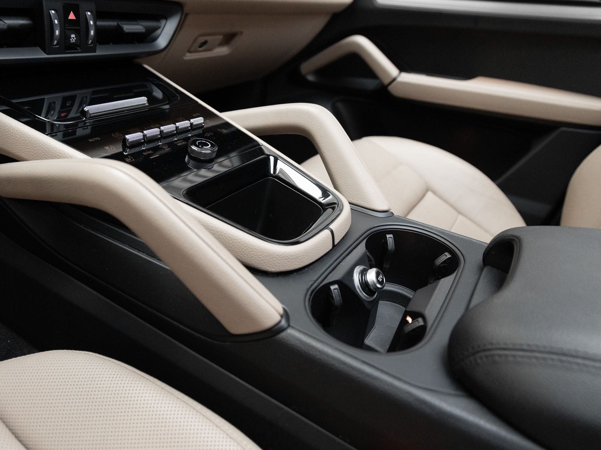 2025 Porsche Cayenne Base
