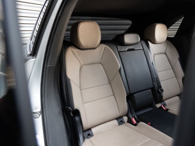 2025 Porsche Cayenne Base