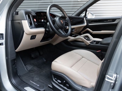 2025 Porsche Cayenne Base