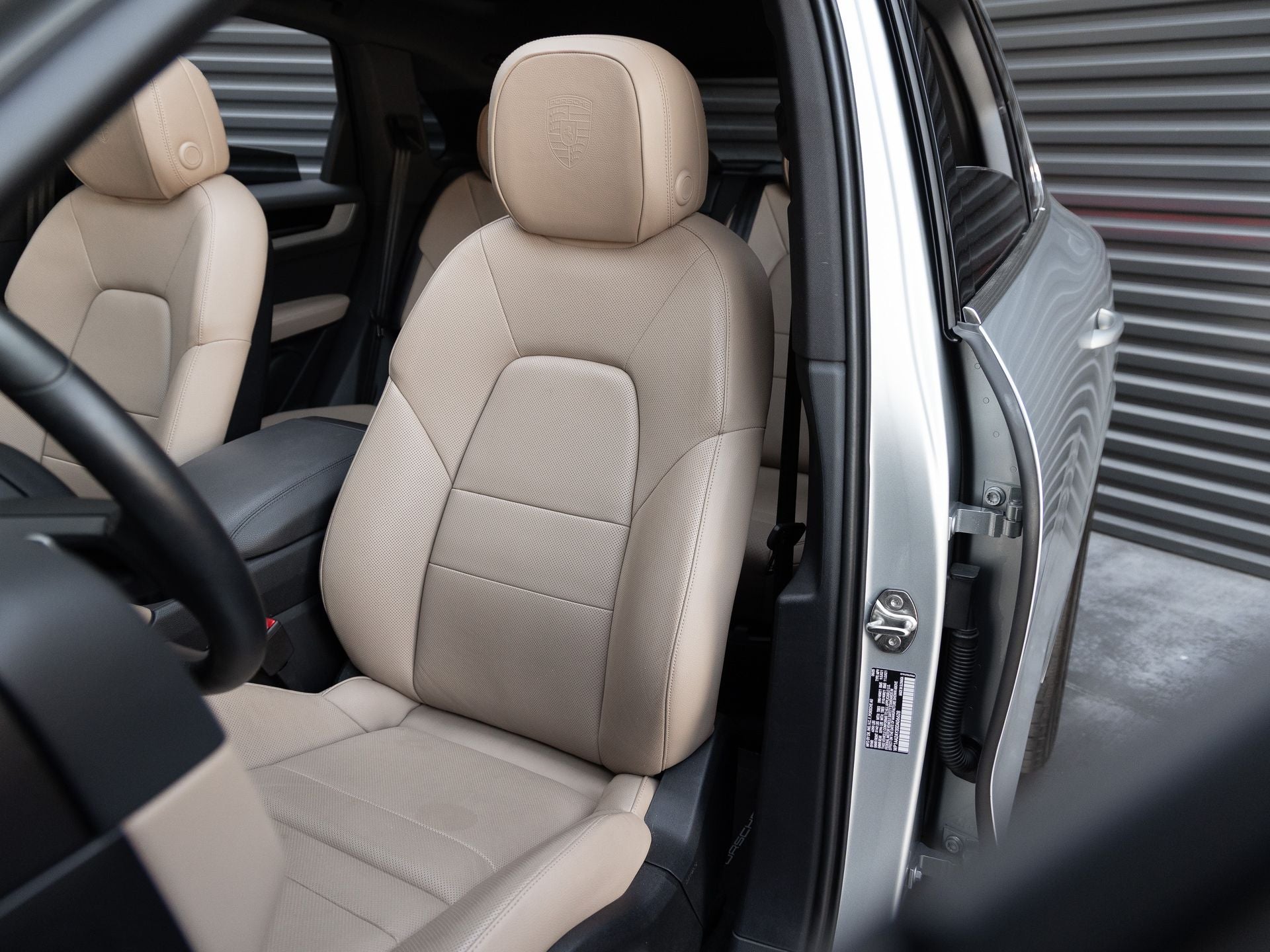 2025 Porsche Cayenne Base