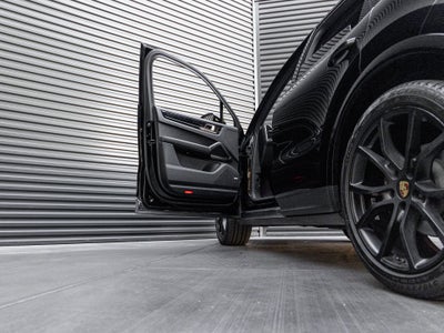 2019 Porsche Cayenne Base