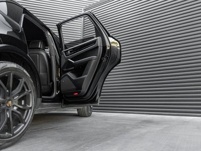 2019 Porsche Cayenne Base