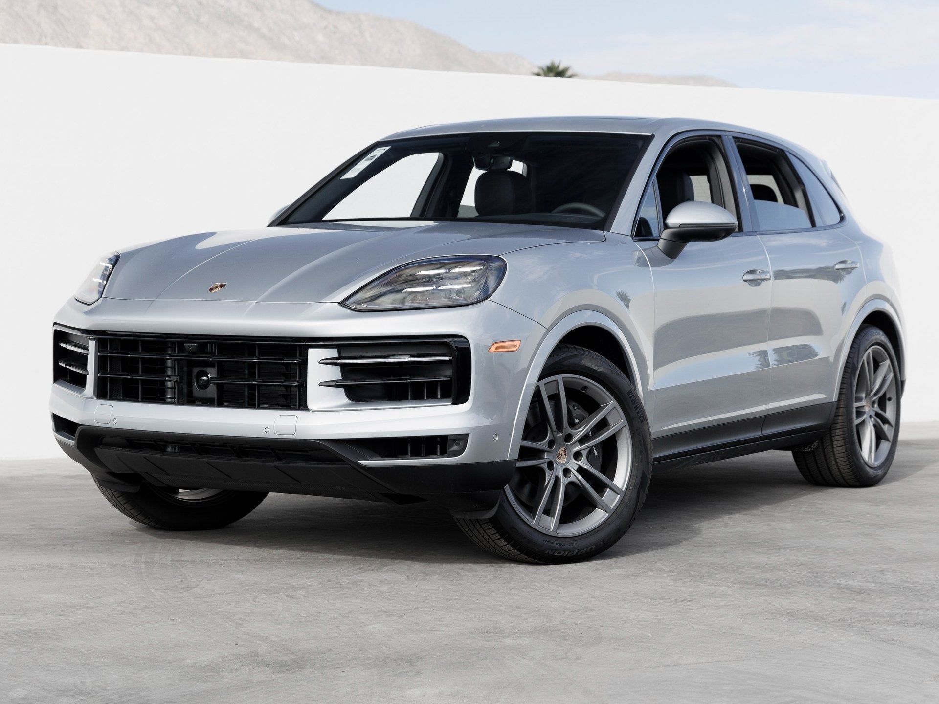 2025 Porsche Cayenne Base