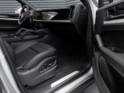 2025 Porsche Cayenne Cayenne