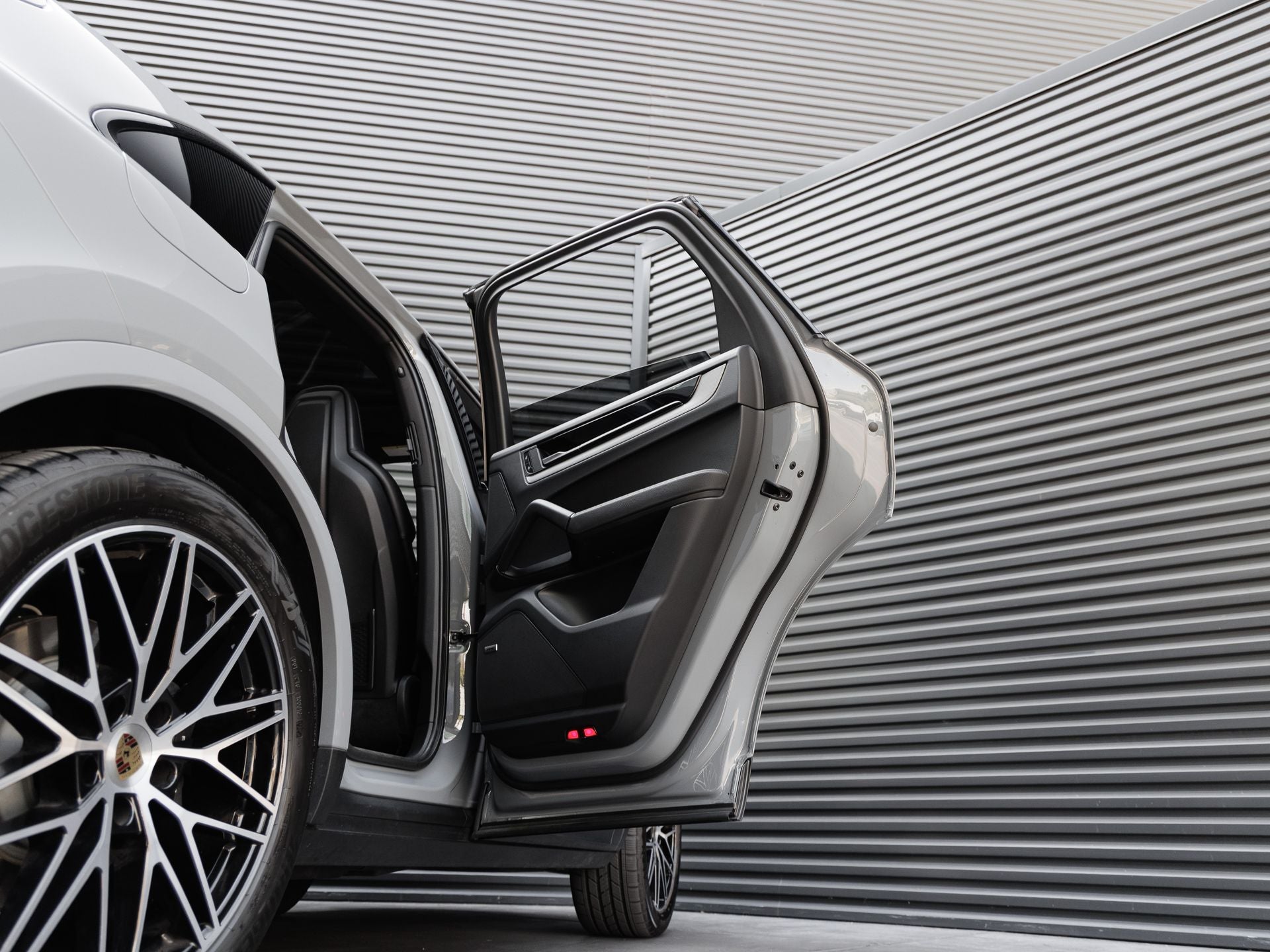2024 Porsche Cayenne Cayenne (MY24)