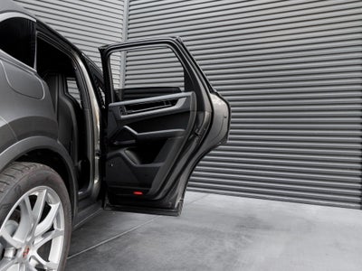 2025 Porsche Cayenne Cayenne