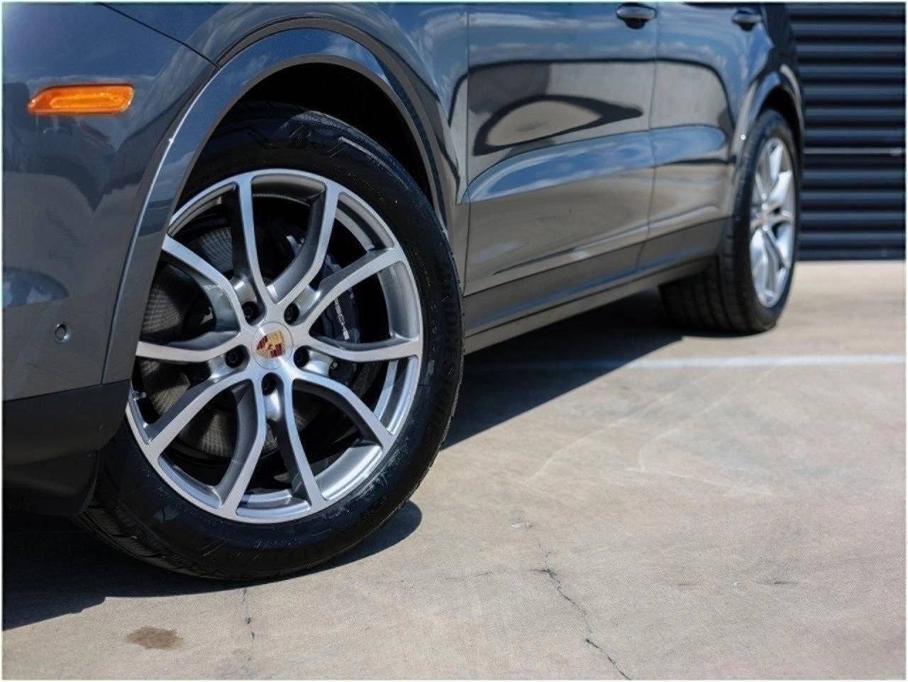 2025 Porsche Cayenne Cayenne