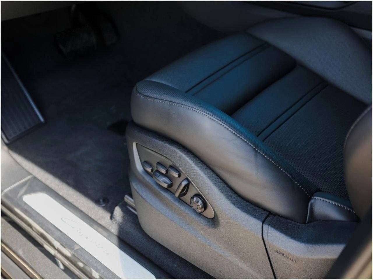 2025 Porsche Cayenne Cayenne