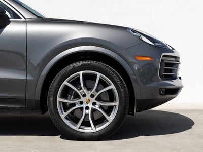 2023 Porsche Cayenne Base