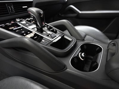 2023 Porsche Cayenne Base
