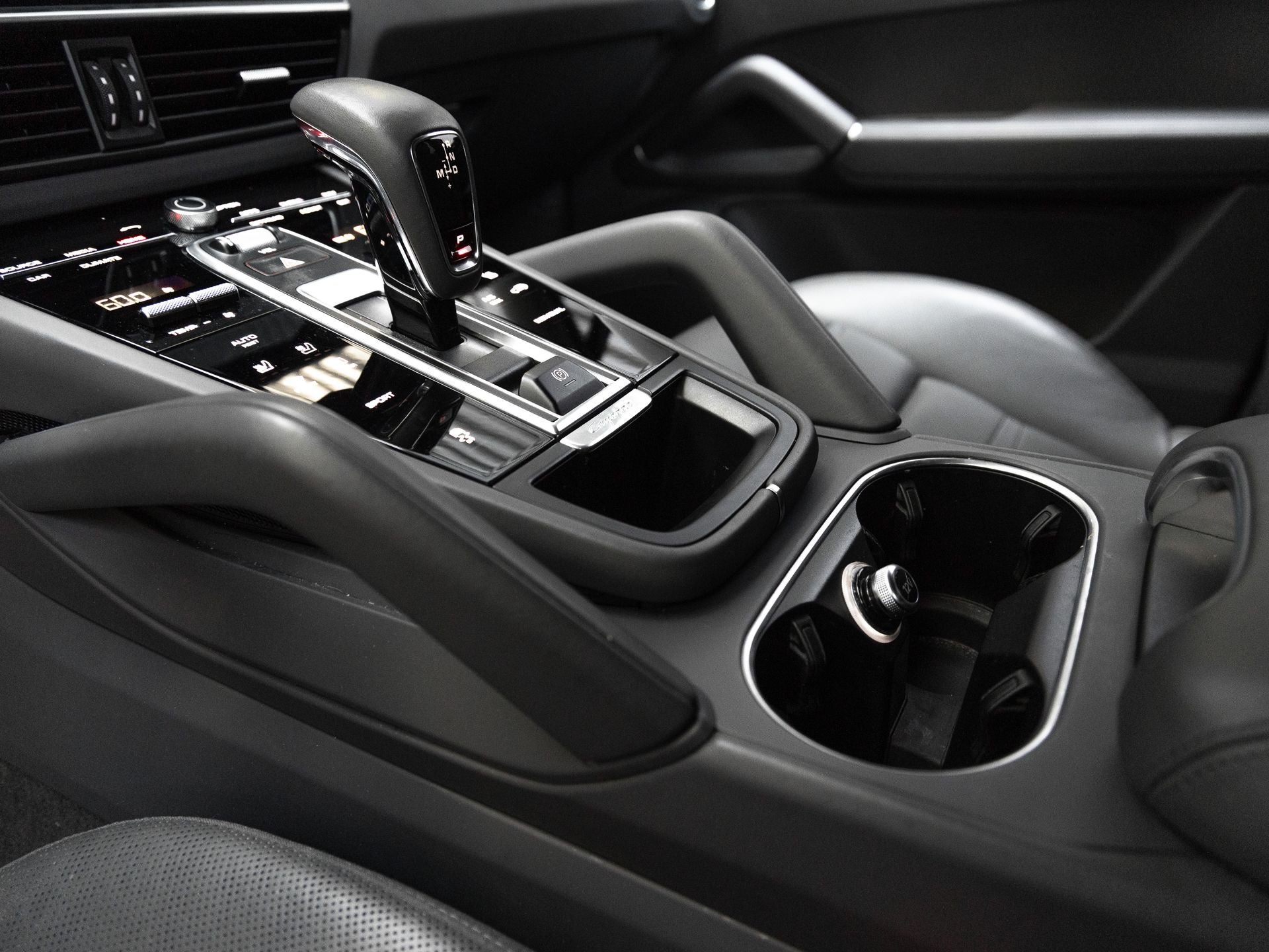 2023 Porsche Cayenne Base