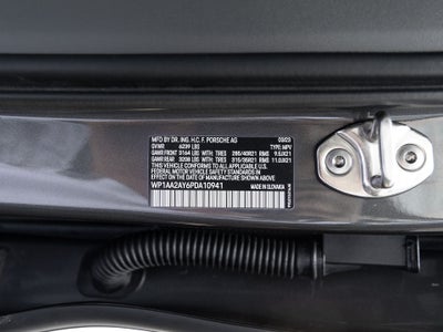2023 Porsche Cayenne Base