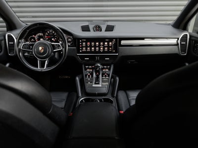 2023 Porsche Cayenne Cayenne Platinum Edition