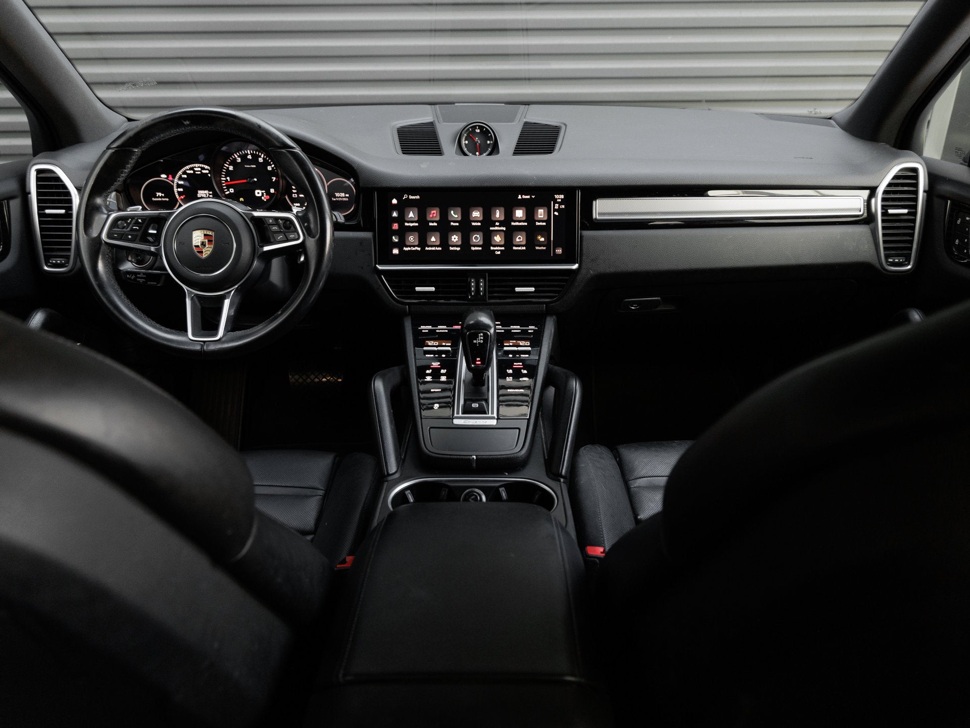 2023 Porsche Cayenne Cayenne Platinum Edition