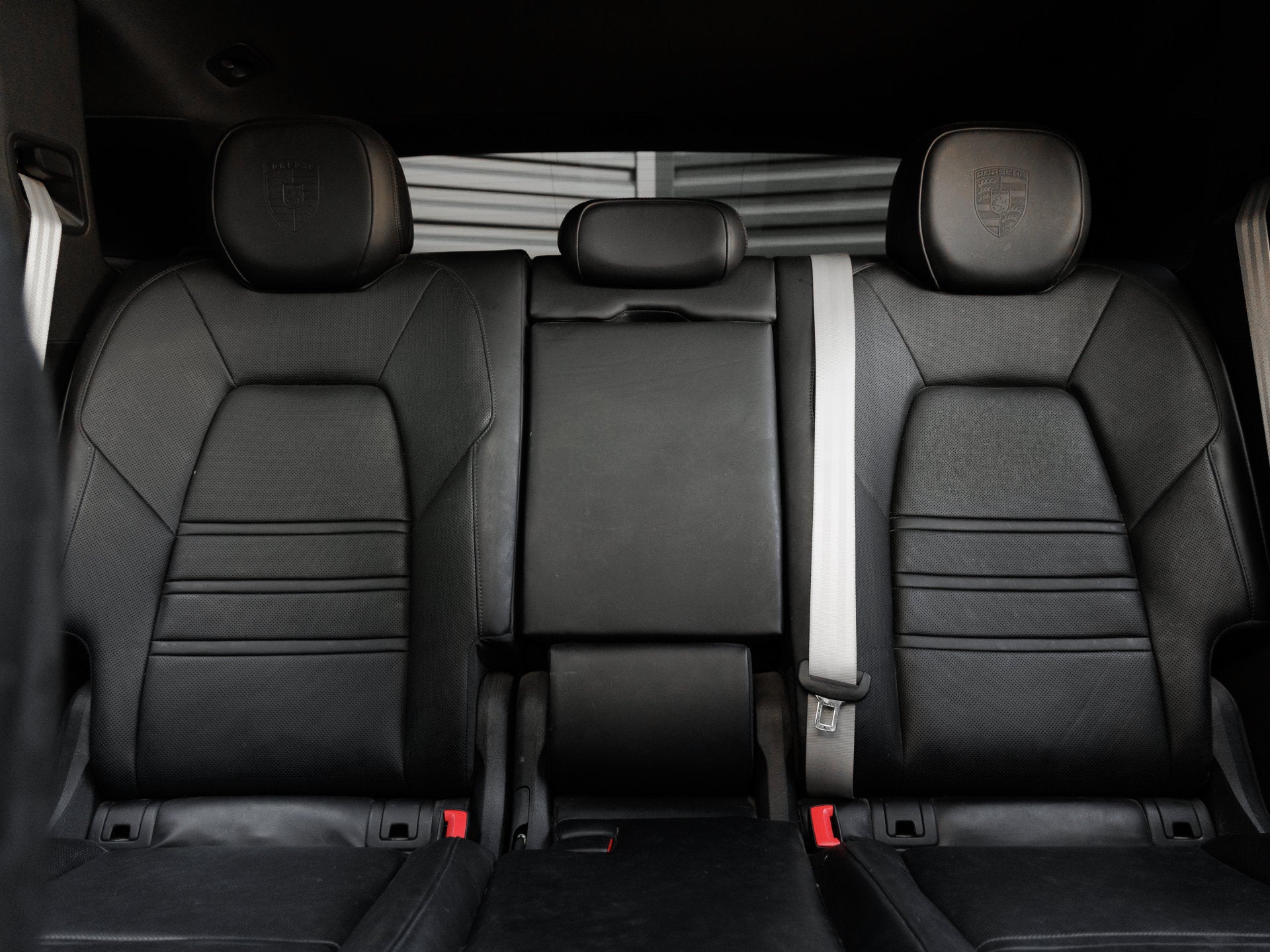 2023 Porsche Cayenne Cayenne Platinum Edition