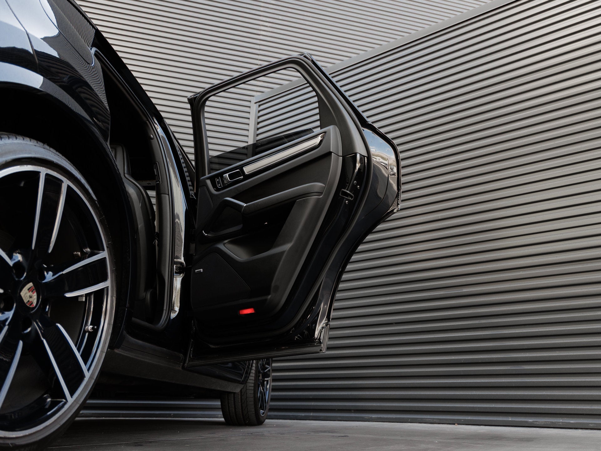 2023 Porsche Cayenne Cayenne Platinum Edition