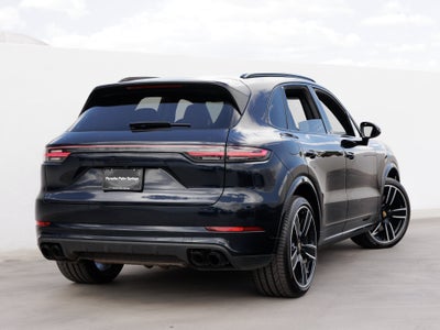 2023 Porsche Cayenne Cayenne Platinum Edition