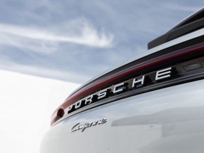 2025 Porsche Cayenne Base